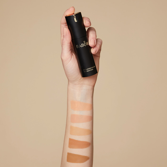 Creme Foundation von BABOR in verschiedenen Farben auf Arminnenseite aufgetragen