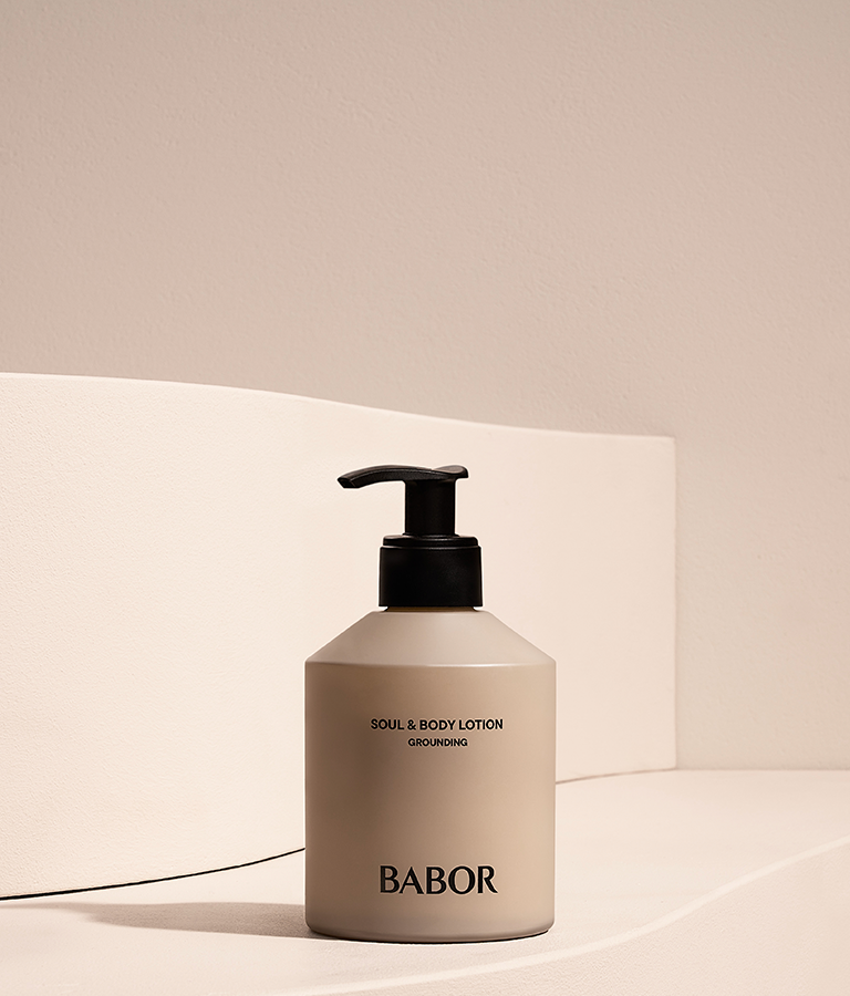 <span style="display:inline-block;">SOUL &amp; BODY LINE</span>