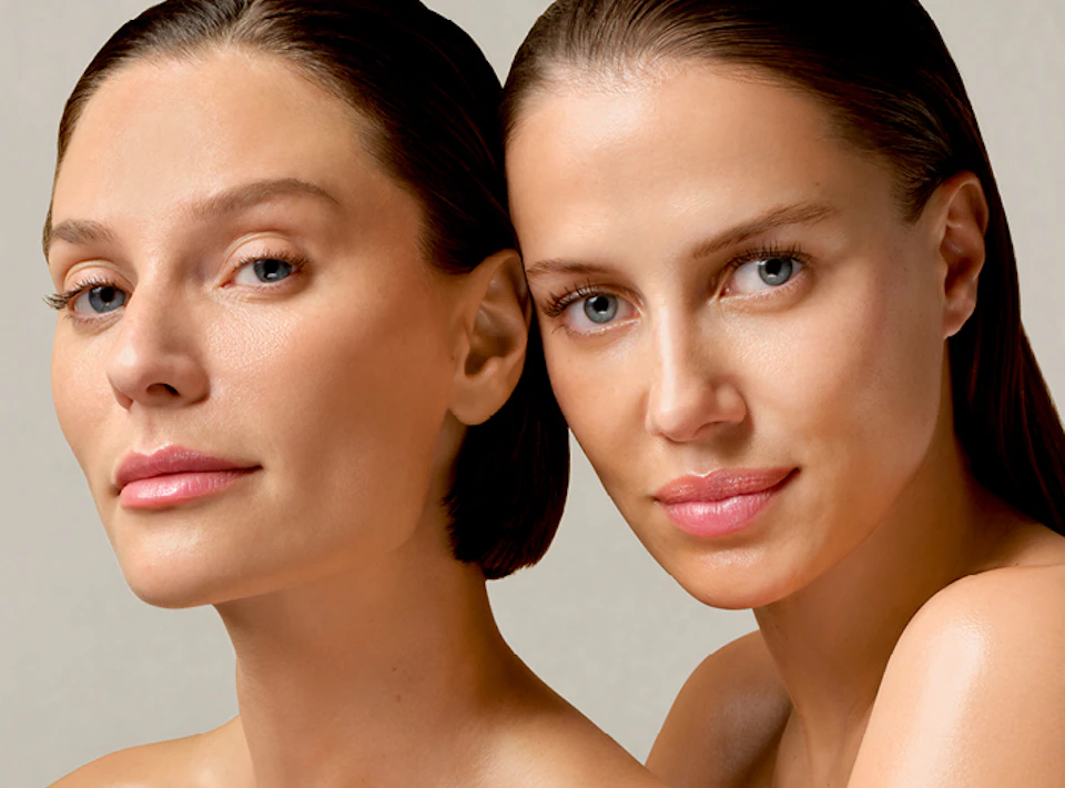Nahaufnahme von 2 weiblichen Gesichtern mit schöner Haut