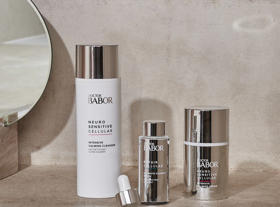 Gesicht einer asiatischen Frau mit makelloser Haut