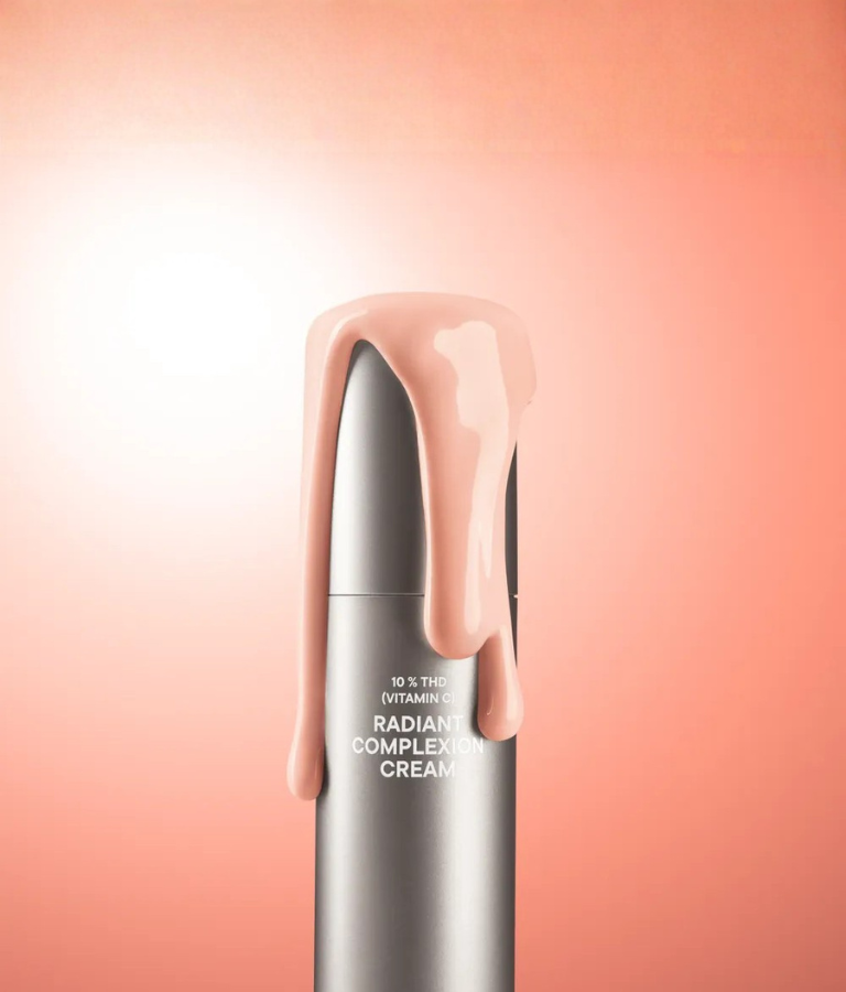 <span style="display:inline-block;">REFINED TONE. </span><span style="display:inline-block;">RESTORE RADIANCE.</span>