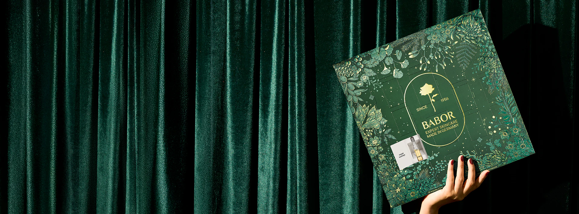 <span style="display:inline-block;">UNWRAP LUXURY</span>