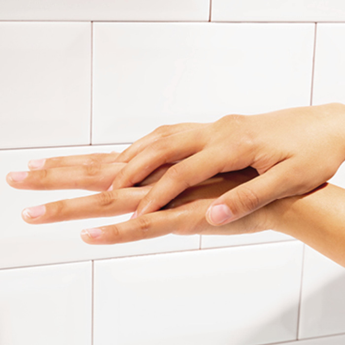 Hände richtig eincremen