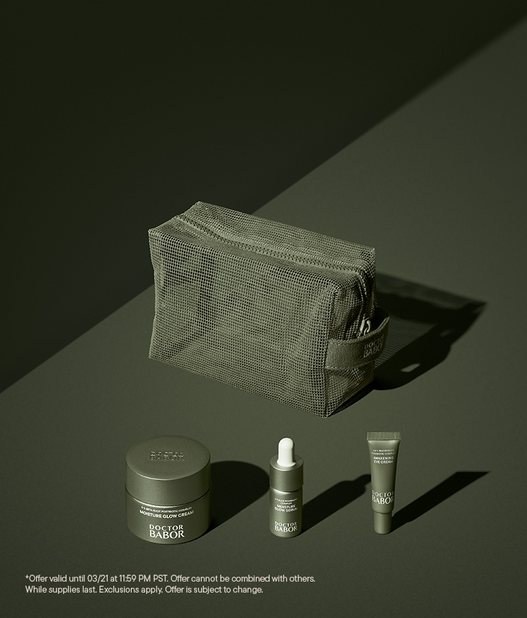 <span style="display:inline-block;">FREE Moisture Glow Routine Set</span>