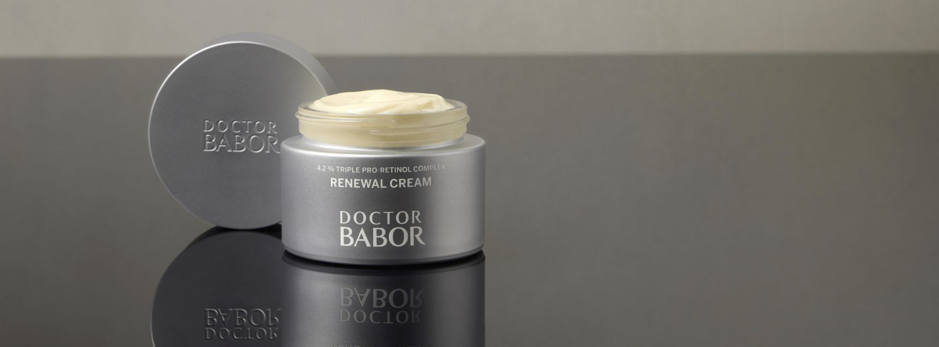 <span style="display:inline-block;">Complejo activo triple Pro-Retinol</span>